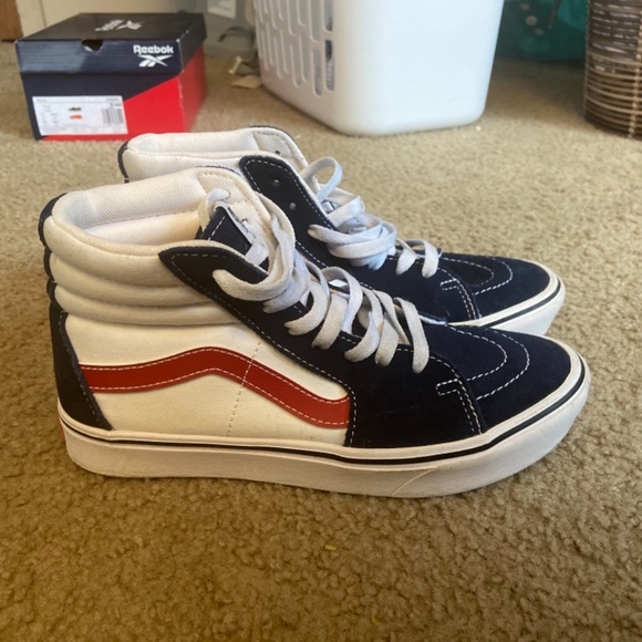 Vans - Picture 5 of 6